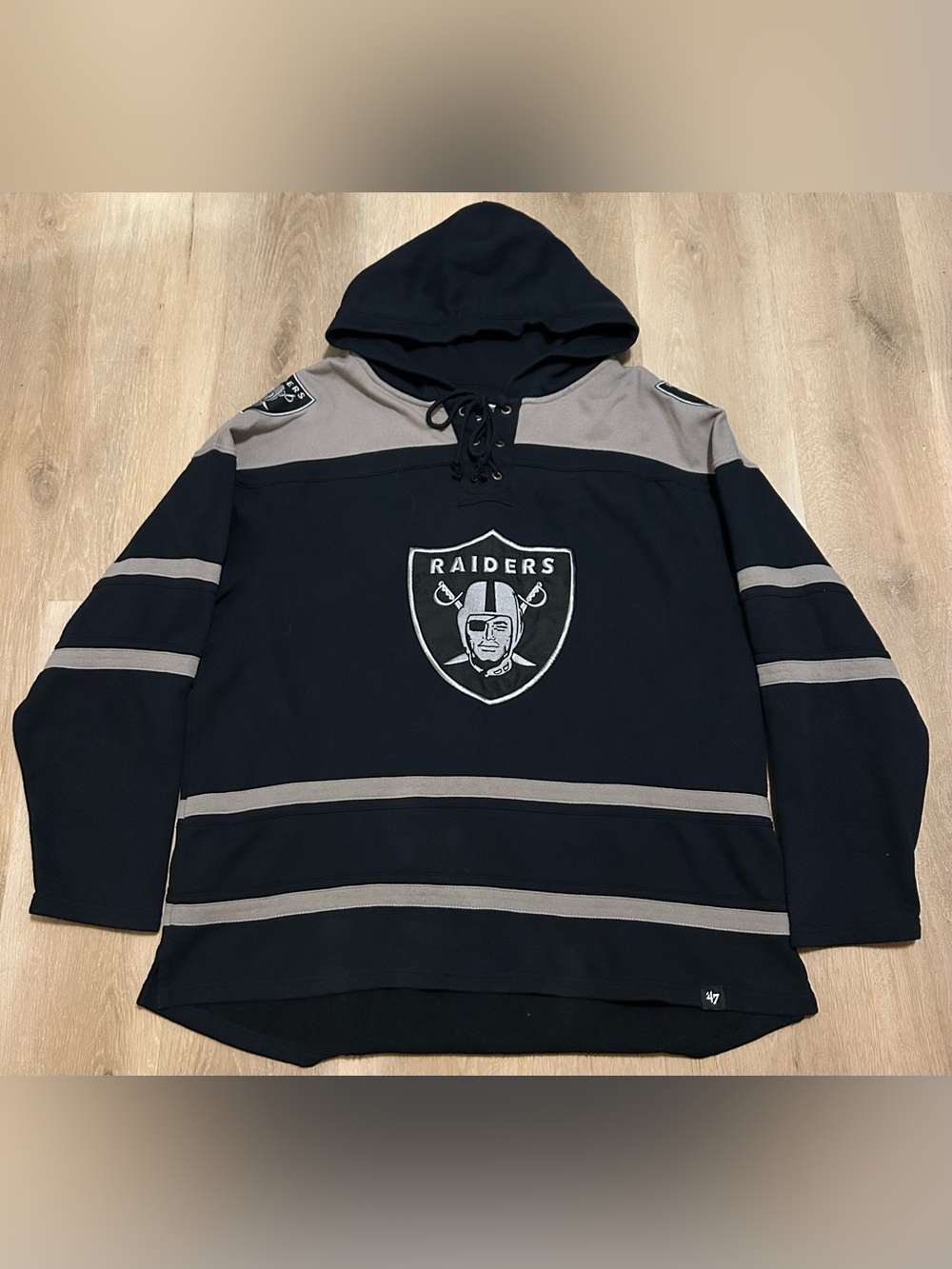 '47 Raiders Black and Gray Lace-Up Hooded Hockey Shirt